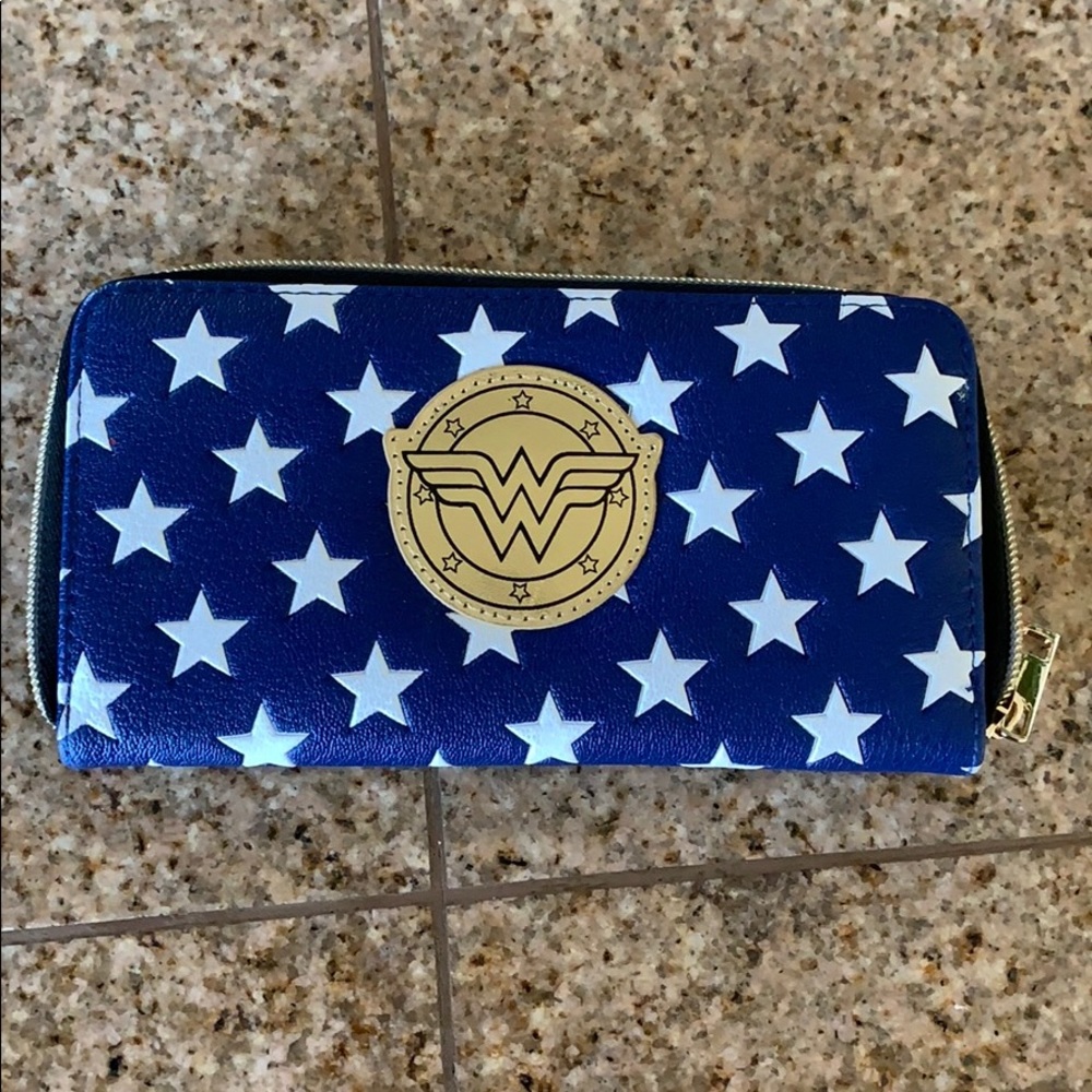 Wonder Woman wallet